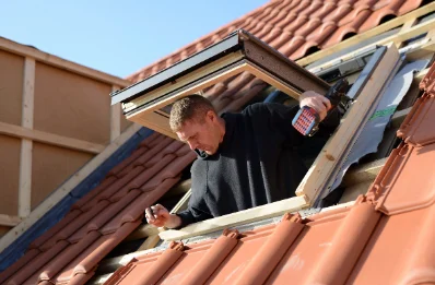 Pose de fenêtres de toit Velux à Warlus
